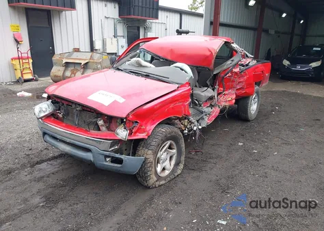 2002 Toyota Tacoma Base V6 из США, поврежденный, VIN 5TEWN72NX2Z107153